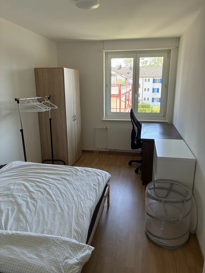 Möbliertes Zimmer in Winterthur für den Sommer – ideal für Studenten oder Berufstätige