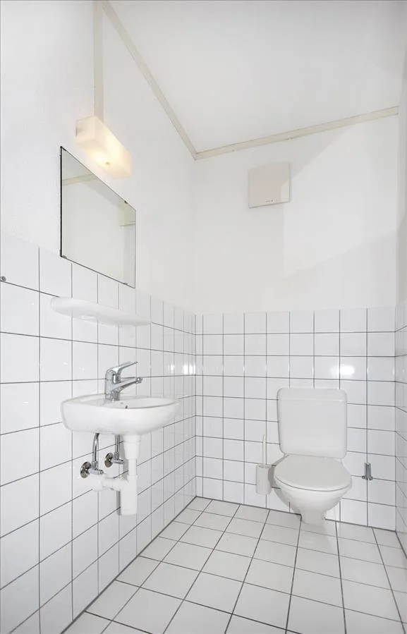 Büro-/ Praxisräumlichkeiten nur 10 Gehminuten vom Bahnhof!