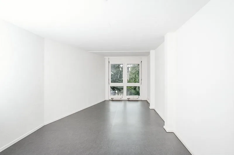 Büro-/ Praxisräumlichkeiten nur 10 Gehminuten vom Bahnhof!