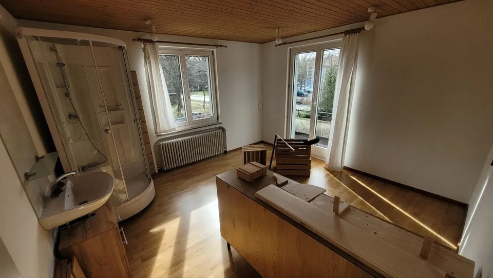 Zimmer „Weide“ – mit eigener Dusche + Lavabo