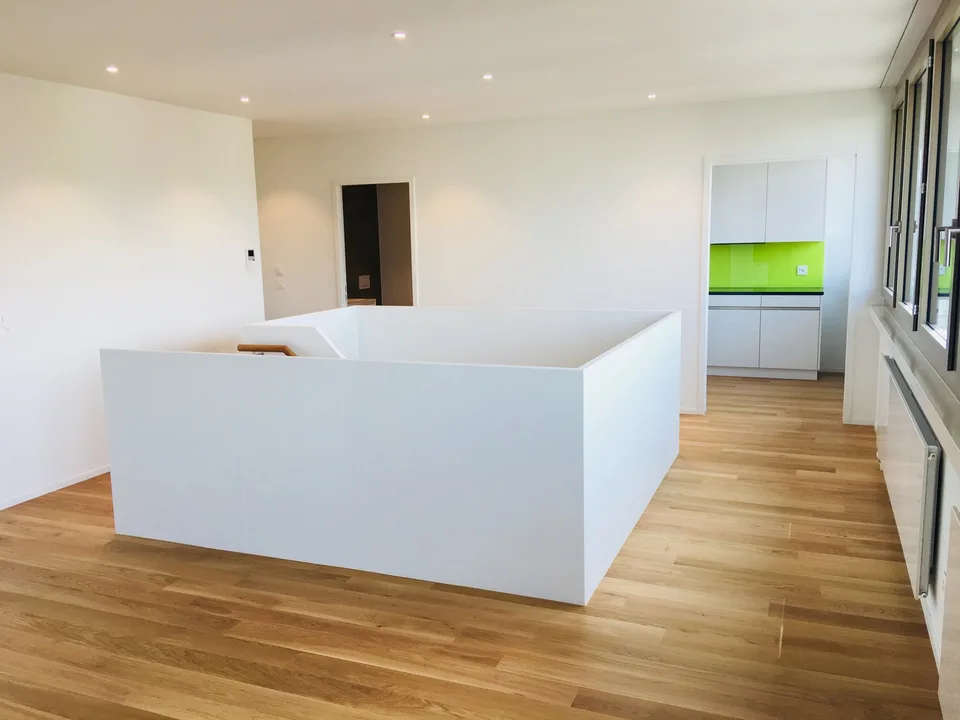 Schöne, moderne 4 ZW Maisonette-Wohnung im Zentrum Neuwiesen