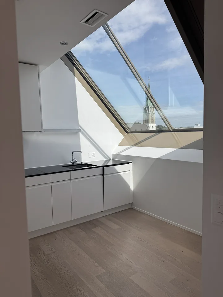 Attika-Maisonette-Wohnung mitten in Winterthur