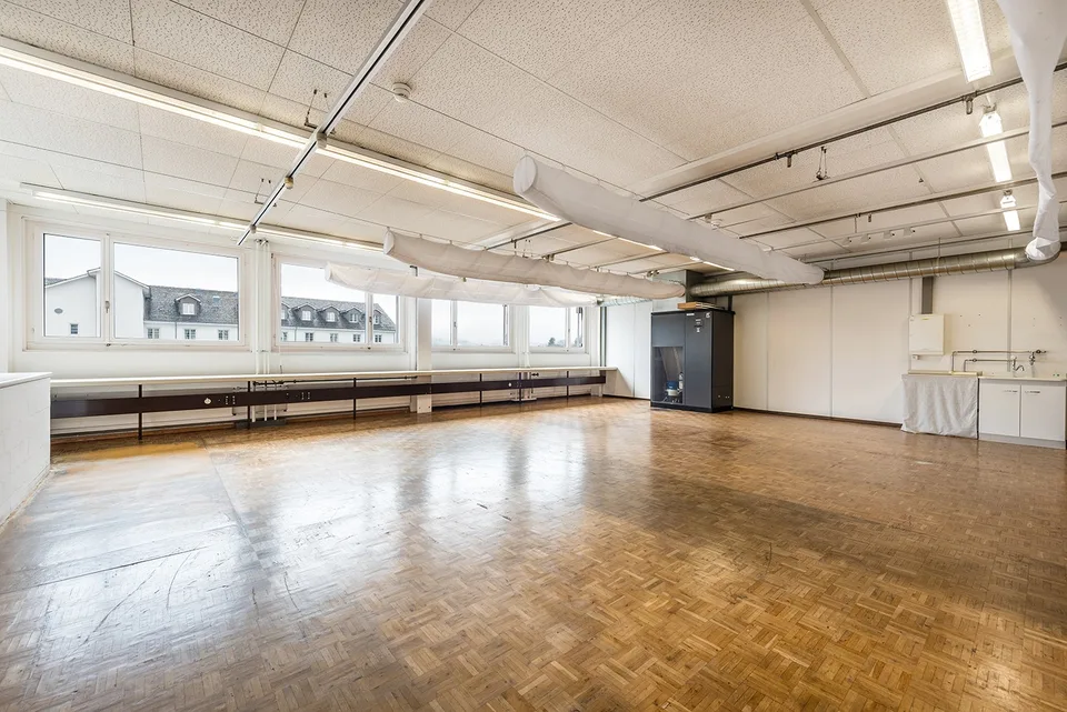 Flexible Büro- und Gewerbeflächen ab 814 m² in Winterthur – kombinierbar mit Werkstatt