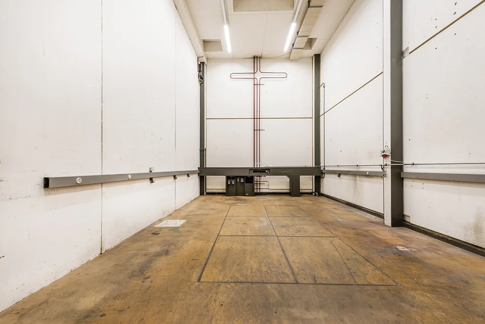 Grosszügige Werkstatt-/Produktionsflächen in Winterthur – photo 7 sur 10