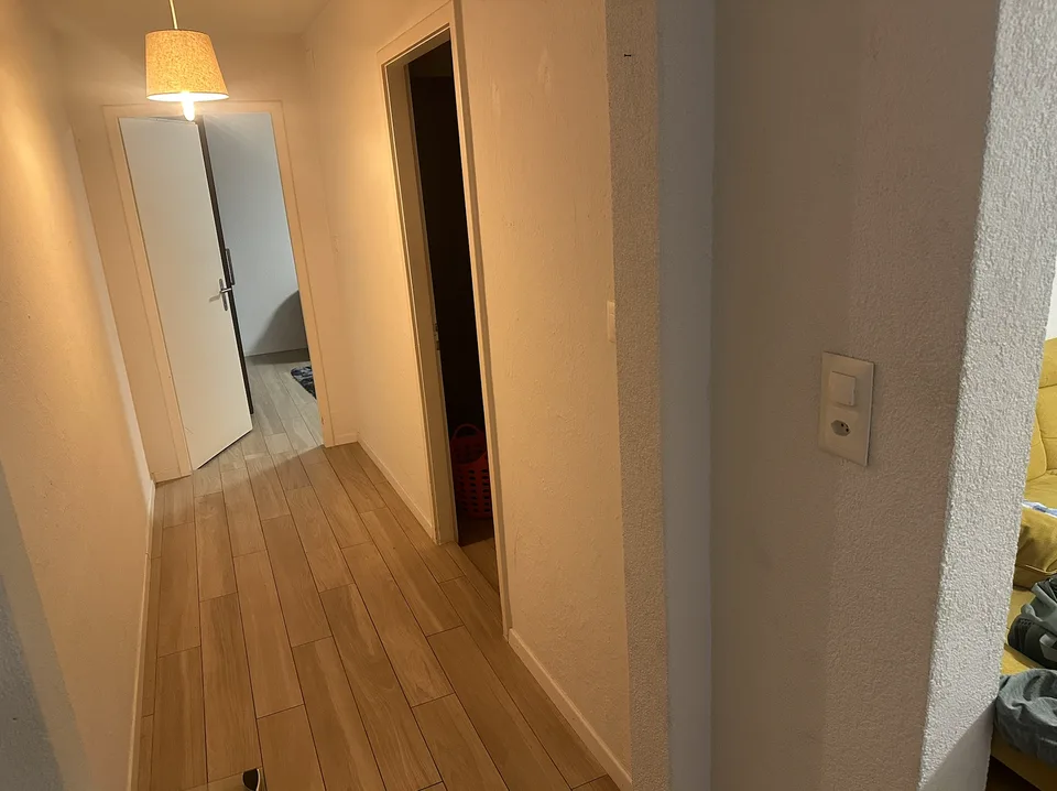 Bright Room in Kloten – Quiet and Comfortable Living