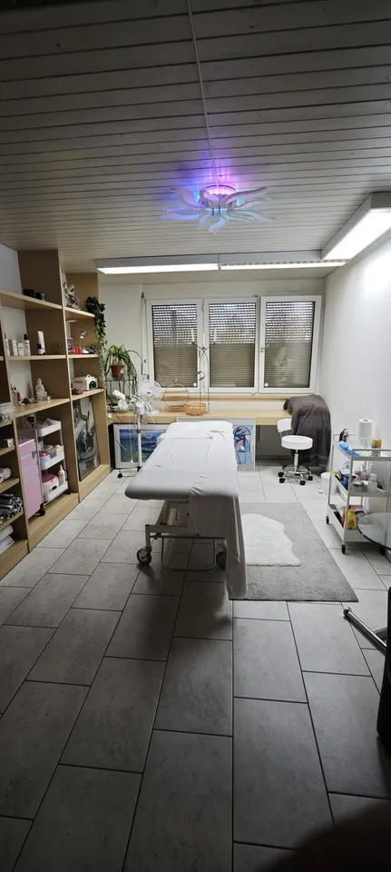 Nagel und Massage Studio