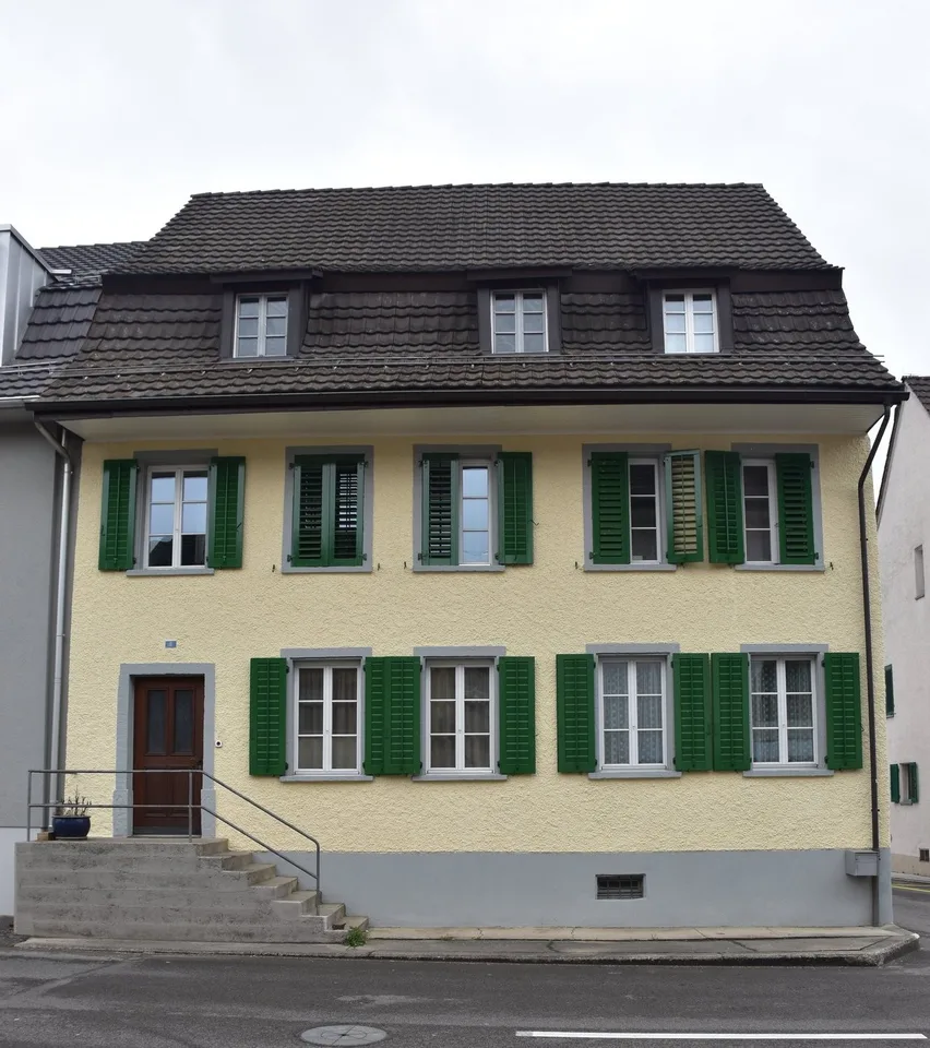 Grosse 3.5 Zimmer Wohnung  im Zentrum von Endingen