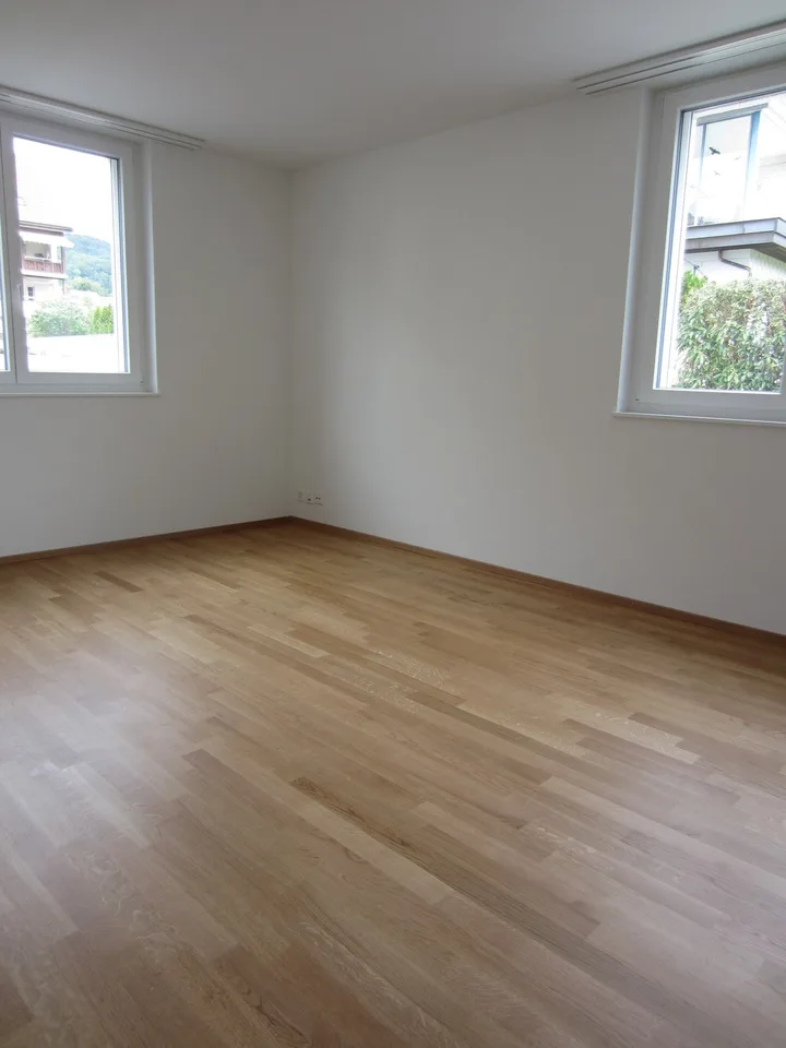 Helle 3.5-Zimmer-Wohnung mit Balkon in Oberweningen