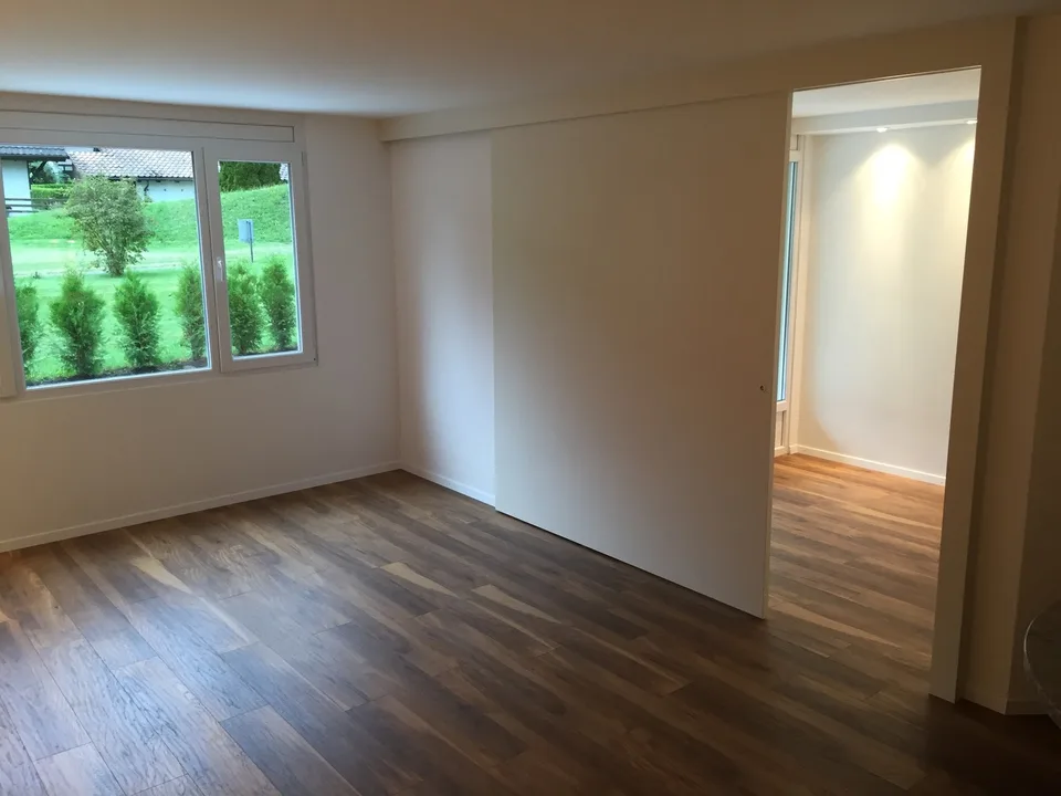 Zweitbezug: Neu renovierte Wohnung mit Garten