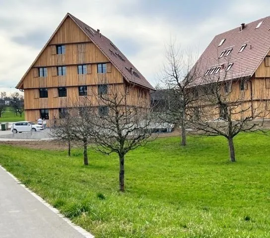 Abitare moderno nel verde - appartamento di 3,5 locali in mansarda con terrazza