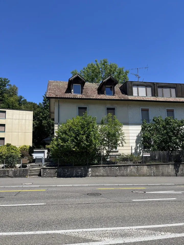 2.5 Zimmer Dachwohnung