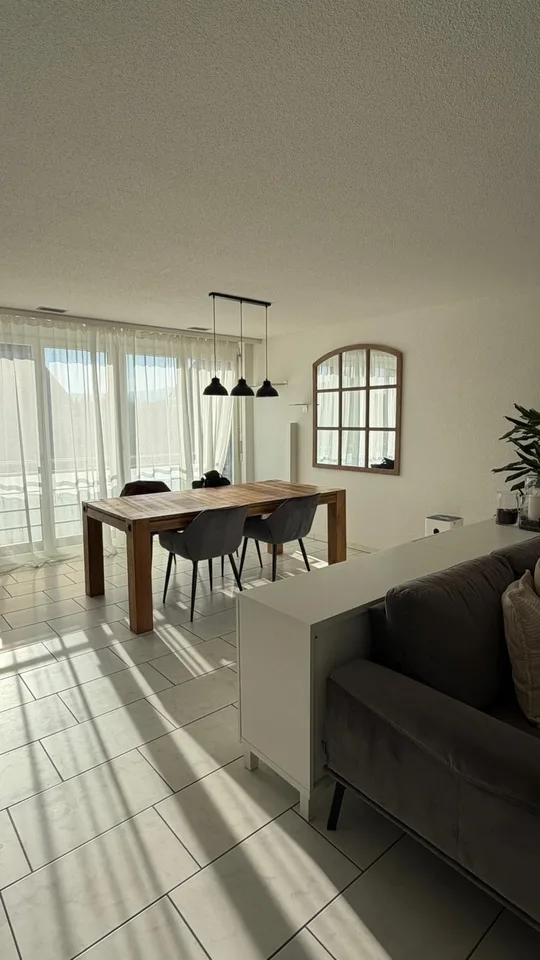 Zur Untermiete: Charmante Wohnung inkl. 1  Parkplatz / Charming apartment for sublet, including parking space