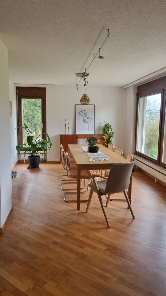 WG-Zimmer mit grossem Garten und eigener Werkstatt