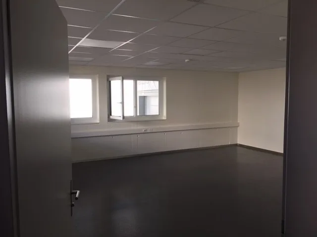 Büro 41m2 in Gewerbezone Otelfingen
