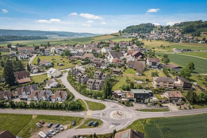 BAULANDPERLE AM SÜDHANG