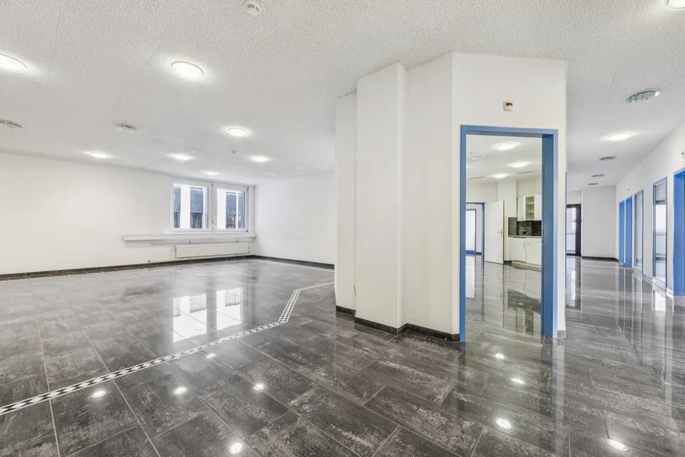 Einziehen statt ausbauen: Bürofläche zwischen Zürich & Basel – Foto 16 von 18