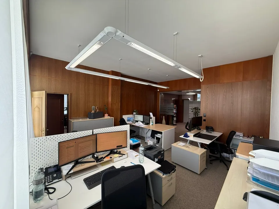 Helle Bürofläche mit grossem Empfangsbereich an attraktiver Lage in Regensdorf – photo 6 of 14