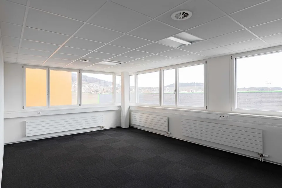 Bürofläche im Colors, Buchs ZH zu vermieten