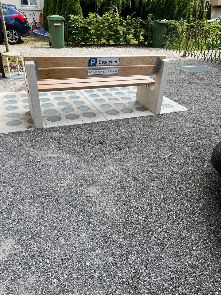 Aussenparkplatz geschützte Lage