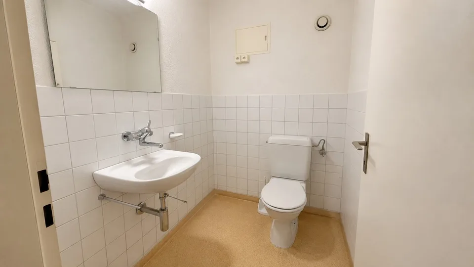 schöne 4.5 Zimmerwohnung an top Lage im Ergeschoss