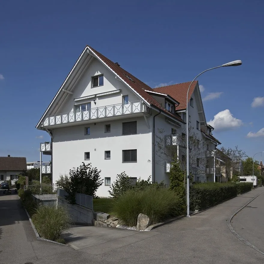 Motorradparkplatz zu vermieten