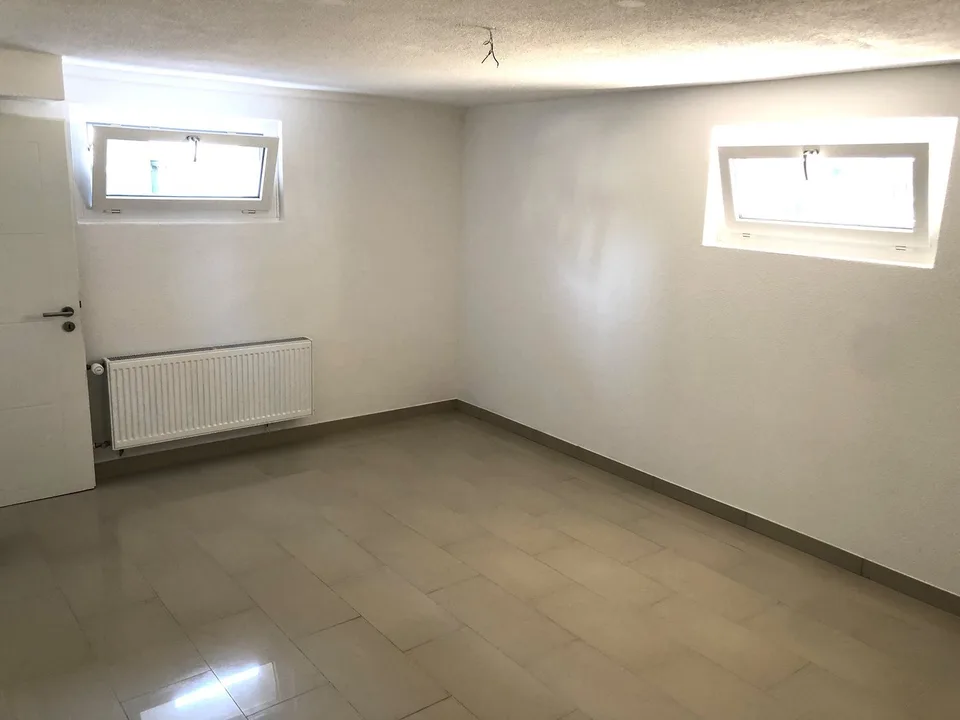 Schönes Studio für stilles Gewerbe beim Bahnhof Würenlos