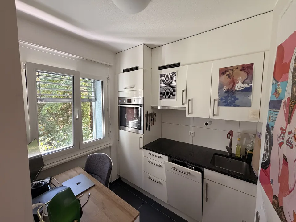 Zentrale, super ruhig gelegene Wohnung mitten im Kreis 6. 10 min vom Central zu Fuss