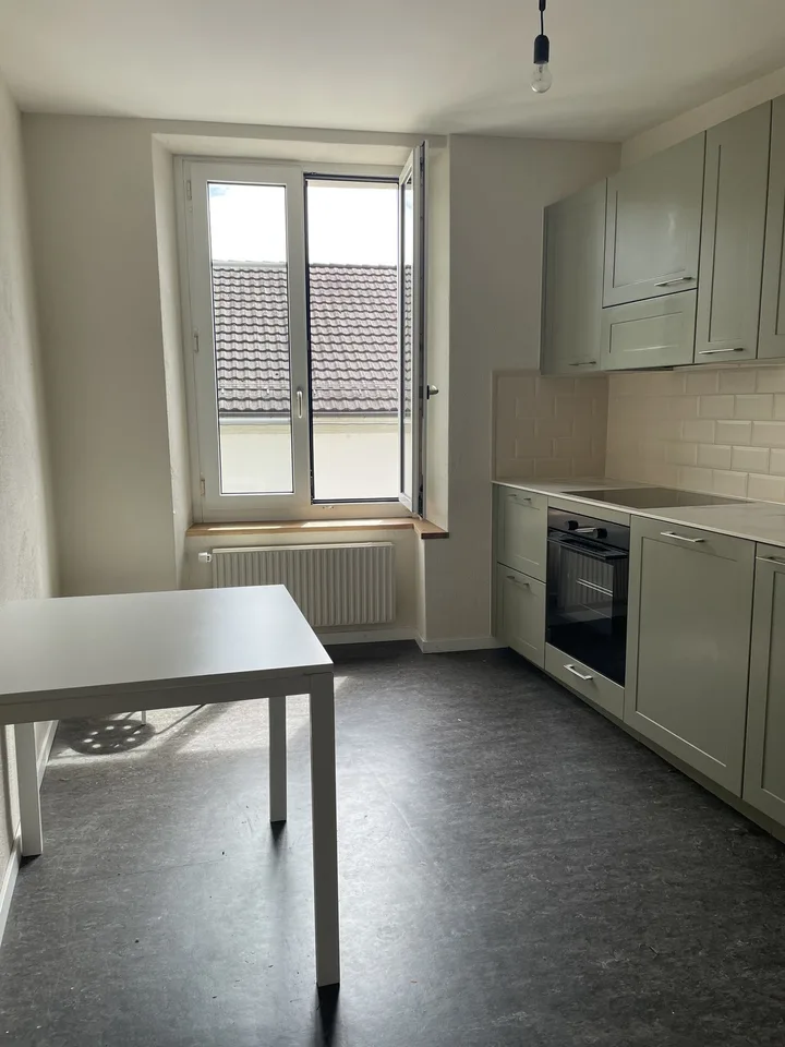 Heller Praxisraum in stilvollem Altbau – zentral in Uster
