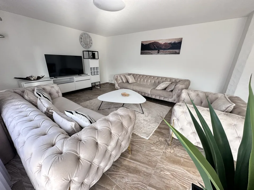 MydiHei Co-living: Furnished Room in an "All Girls" Flatshare