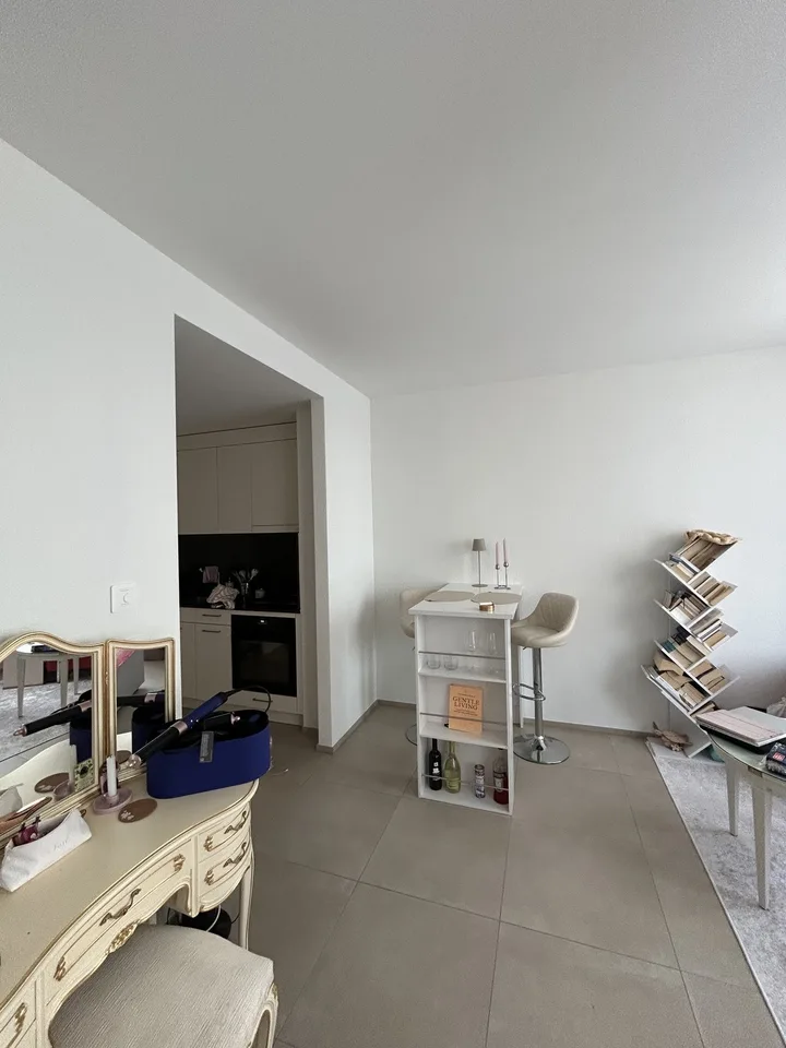 1.5 Modern Furnished Studio Apartment