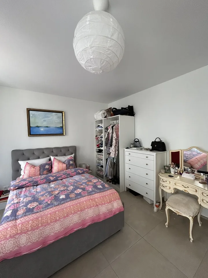 1.5 Modern Furnished Studio Apartment