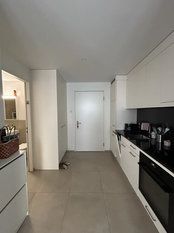1.5 Modern Furnished Studio Apartment