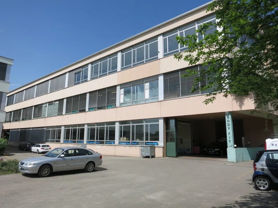 Gewerberaum / Atelier / Büroräumlichkeiten
