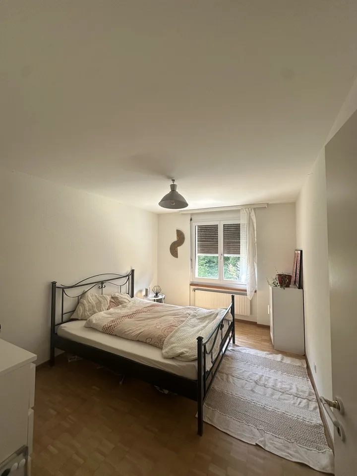WG-Zimmer ab 01.08 oder 01.09. je nach Vereinbarung