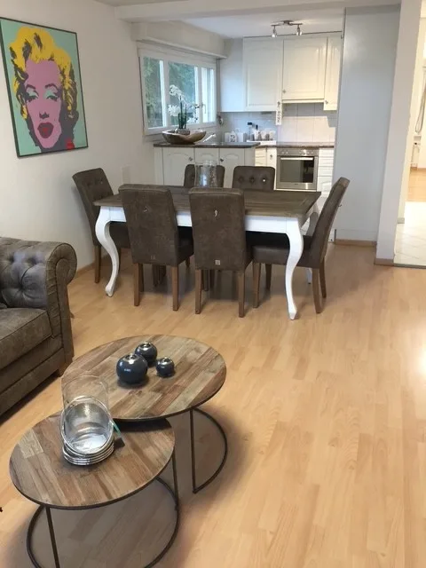 Grosse helle Wohnung zur Miete - spätere Kaufoption möglich.