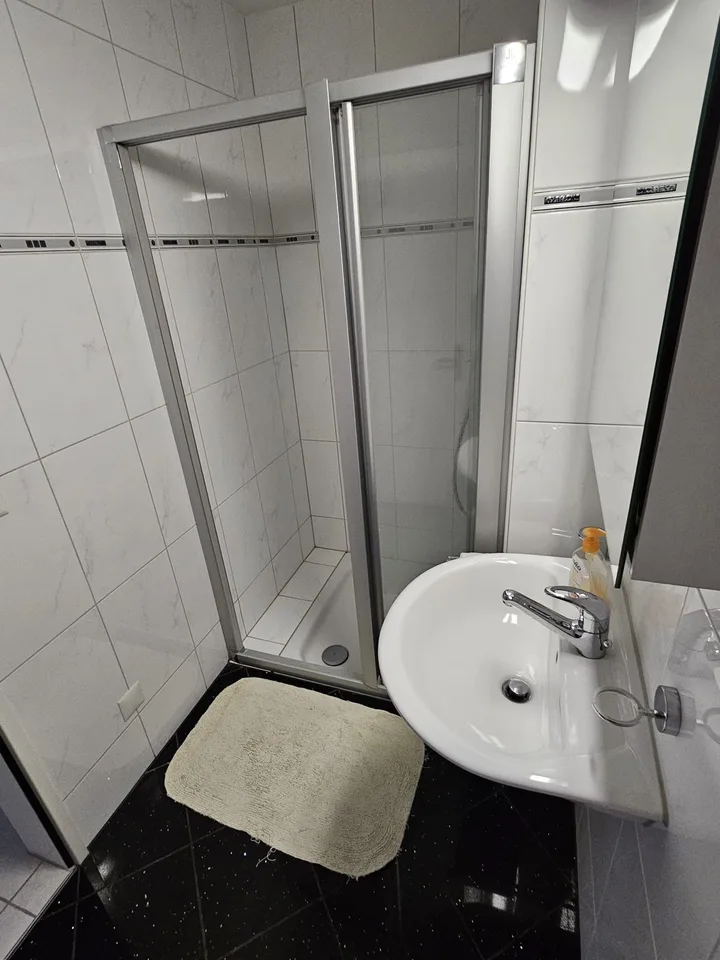 WG Zimmer zentral in Schwerzenbach