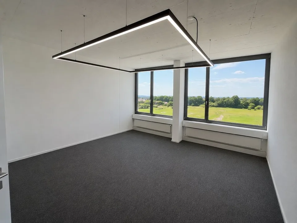 Attraktiver Büro- oder Praxisraum an zentraler Lage
