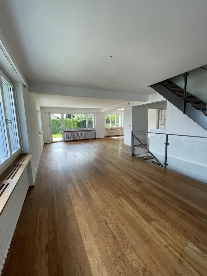6.5 Zimmer Wohnung mit Seesicht, Garten und Balkon in Kilchberg ZH