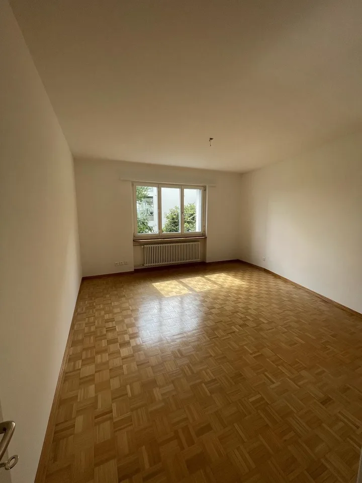 6.5 Zimmer Wohnung mit Seesicht, Garten und Balkon in Kilchberg ZH