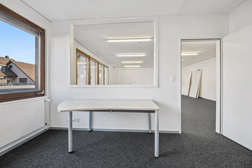 Bahnstr. 18, 8603 Schwerzenbach - CHF 1’230 inkl. NK pro Monat