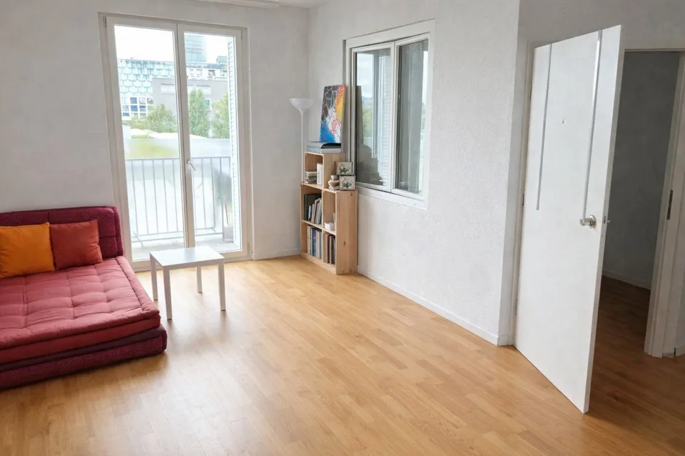 Double room studio inside a flatshare, looking for 1 person or a couple