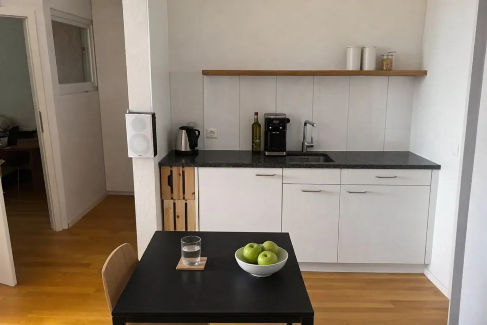 Double room studio inside a flatshare, looking for 1 person or a couple