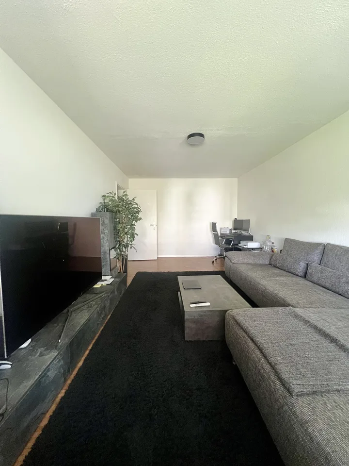 Voll möblierte 2.5-Zimmer-Wohnung in Zürich