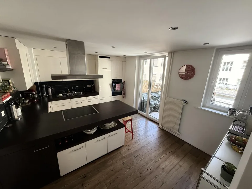 BEFRISTETE WOHNUNG 30.09.2026 - Franklinstrasse 8, 8050