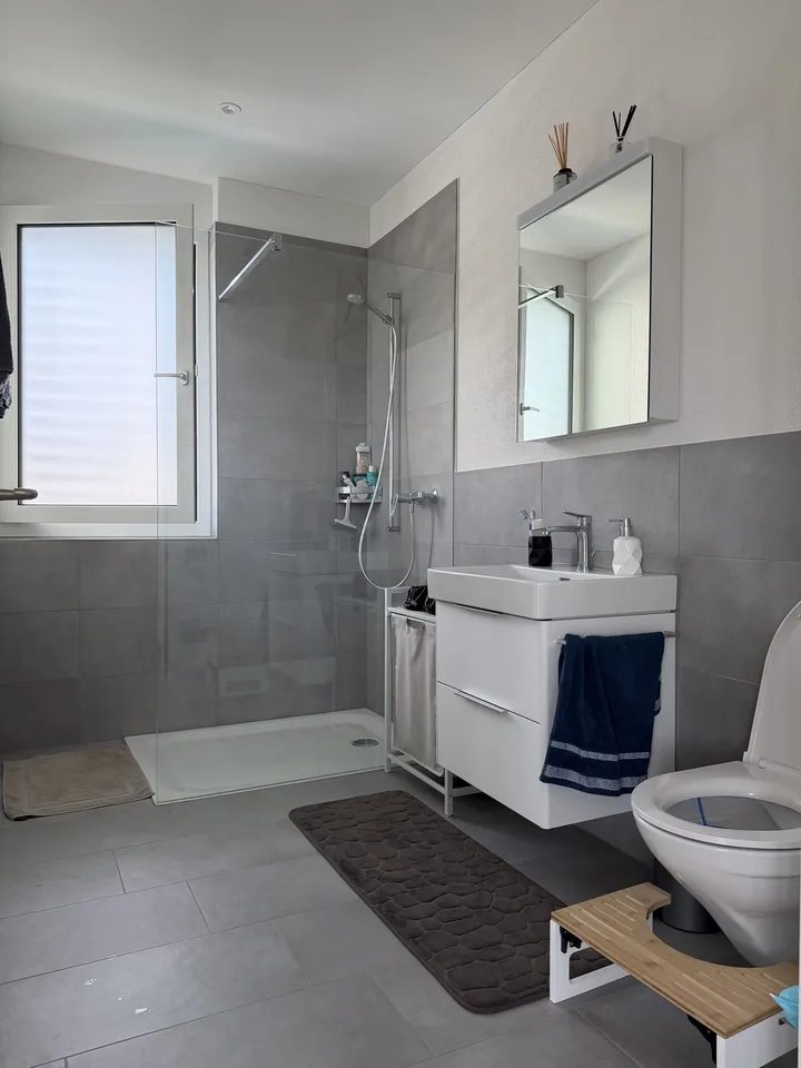 Stunning Top-Floor Apartment (90sqm)