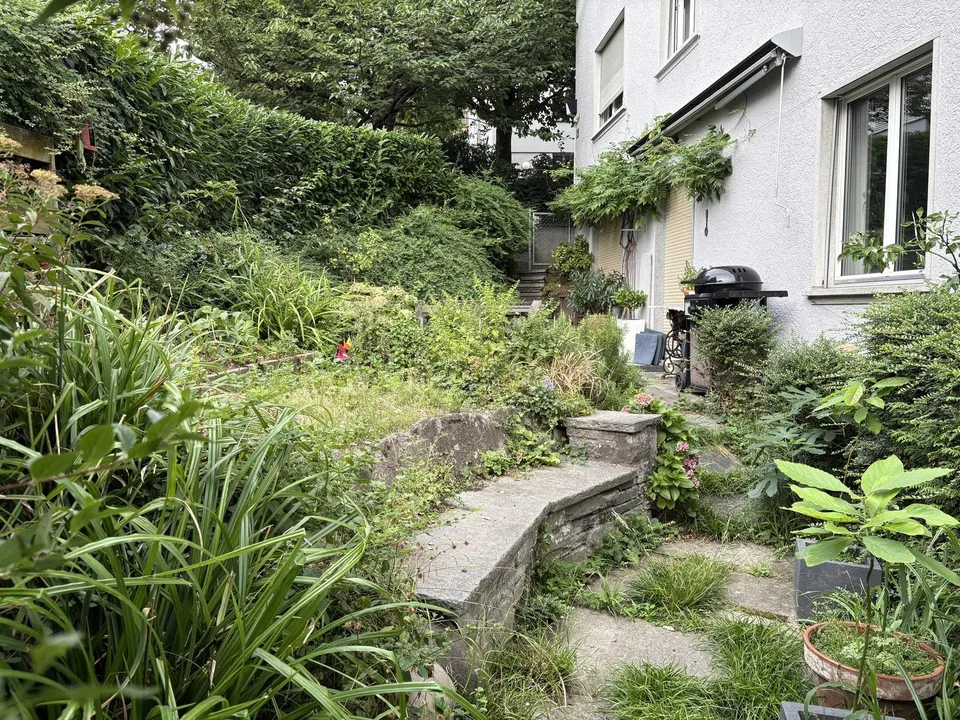 3.5-Zimmer-Gartenwohnung im Kreis 6 | mit Garage | mit Bastelraum | Langfristige Untervermietung zum 17. August
