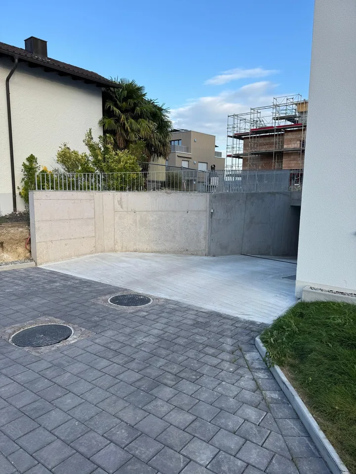Tiefgaragenparkplatz zu vermieten - Wallisellen