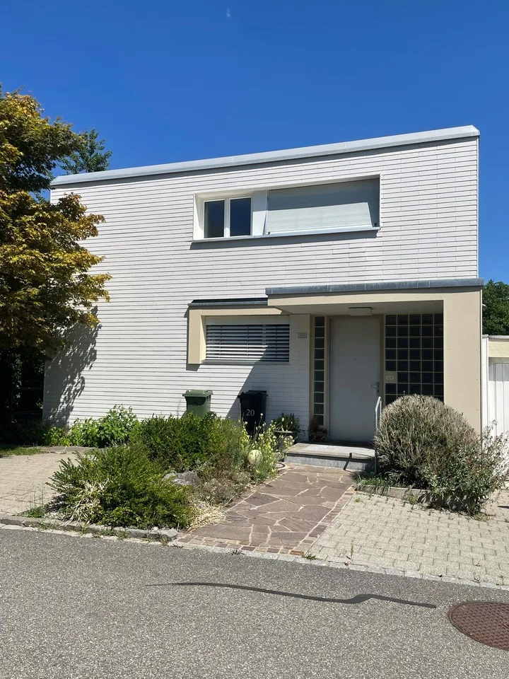 In der Fuchshütte 20, 8600 Dübendorf - CHF 4’000 inkl. NK pro Monat