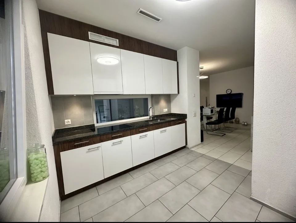 Moderne 4.5-Zimmer-Wohnung (105 m²) in Top-Lage direkt beim Bahnhof Wallisellen