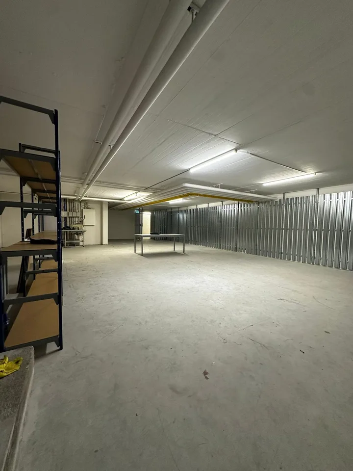 Lagerraum in repräsentativem Geschäftshaus
